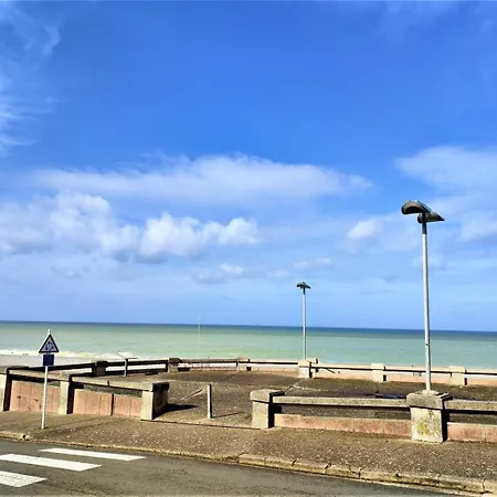 Holiday home Gite Gites De France - L'Epicerie Criel-sur-Mer